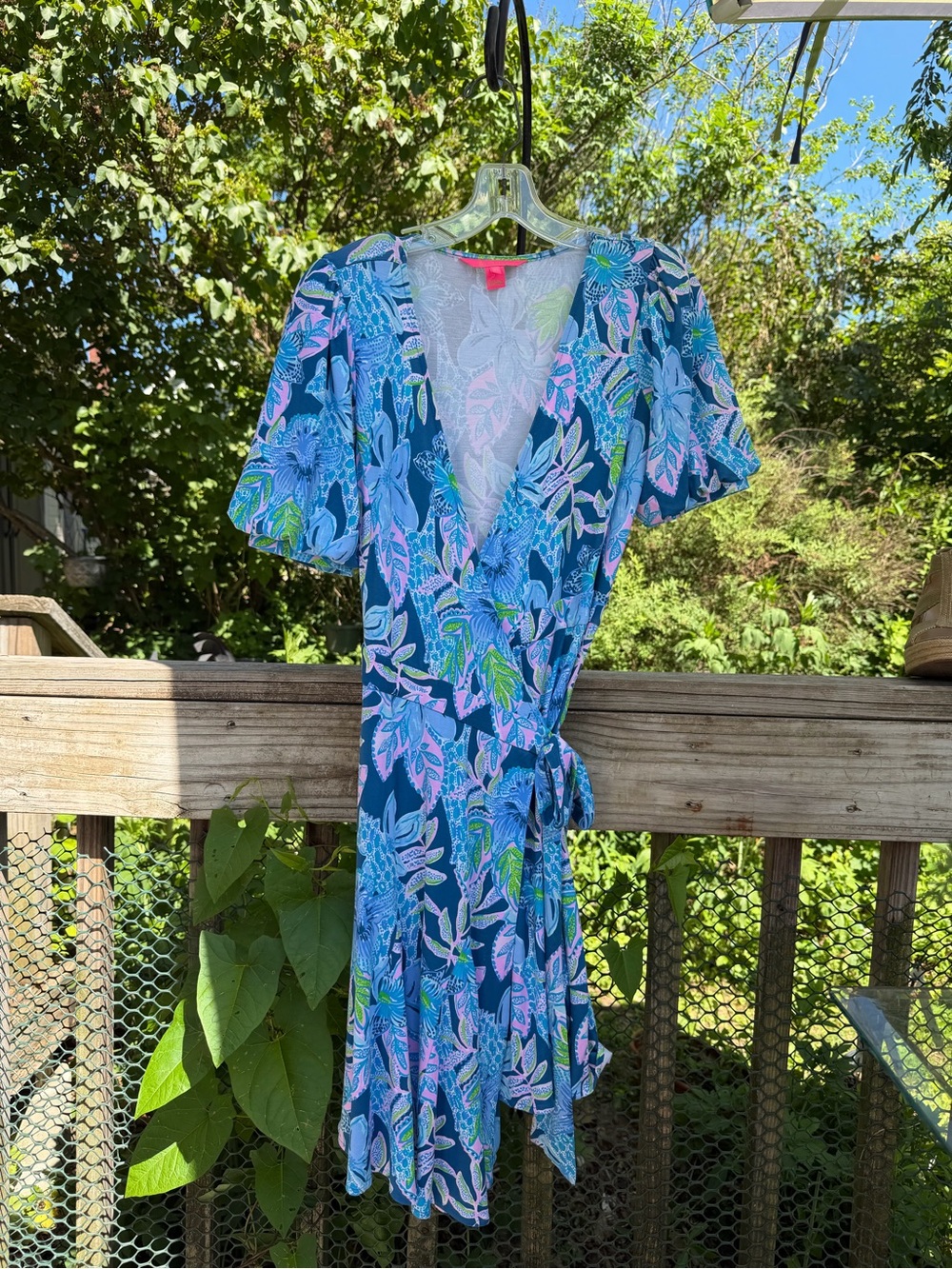 Lilly Pulitzer Wraparound Dress Style 8354 V Nk  Size XS Puff Short Sleeve As Is